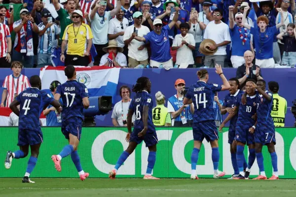 Jugadores de Francia celebrando la clasificación a cuartos de final del Mundial 2026, donde se enfrentarán a Marruecos (Foto: FRANCK FIFE / AFP) ,Foto: Agencia AFP