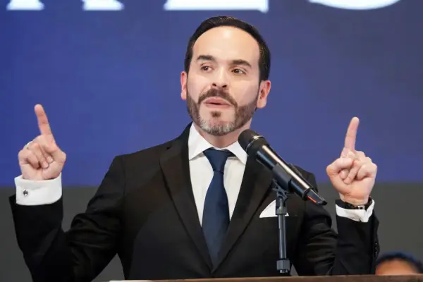 Equipo de transición de Abelardo de la Espriella insiste en que Gustavo Petro “debe ser juzgado”