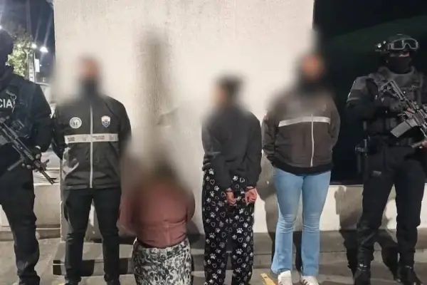 Las dos mujeres detenidas por la Unase fueron puestas a órdenes de las autoridades de justicia por el delito de secuestro. ,Foto: Policía Nacional
