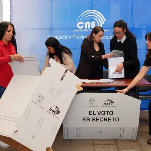 Denuncias masivas sacuden proceso electoral: 214 postulantes al CPCCS bajo investigación del CNE