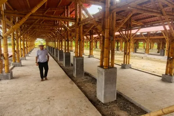Chone se alista a recibir a delegaciones para la Cumbre Mundial Ganadera y la Expocebú ,Redes