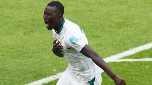 Pape Gueye anuncia su retiro temporal de la selección de Senegal por diferencias con el entrenador