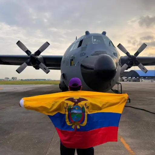Ecuador despacha tercer vuelo de ayuda humanitaria a Venezuela