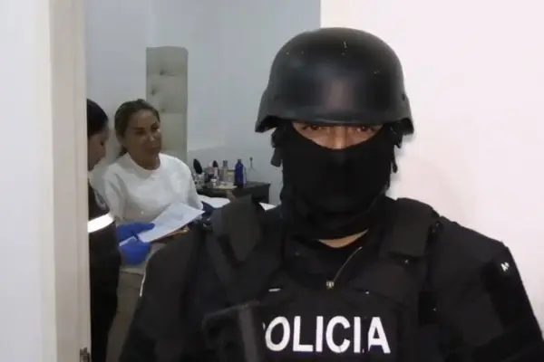 La Policía y la Fiscalía realizaron el allanamiento de la vivienda de la alcaldesa de Jipijapa, Ángela Plúa, el pasado 25 de junio. ,Redes Sociales