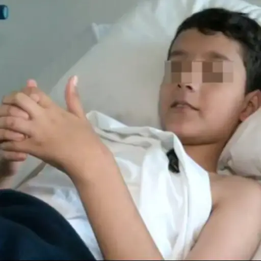 Venezuela: Un niño pasó cinco días bajo toneladas de escombros y usó un insólito alimento para mantenerse con vida