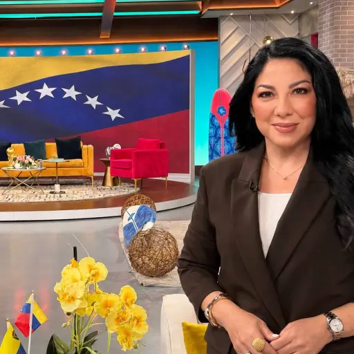 De sobreviviente a guía emocional: la ecuatoriana Mariana Bermúdez acompañó a Venezuela desde Telemundo