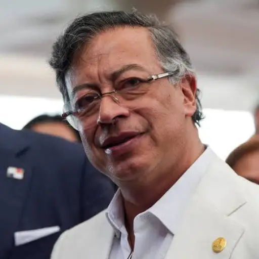 Gustavo Petro atribuye la derrota del oficialismo en Colombia a la influencia de la inteligencia artificial