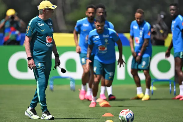 Ancelotti deberá enfrentar un nuevo problema al quedarse sin una pieza clave en la mitad. ,MAURO PIMENTEL / AFP