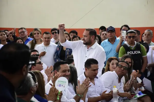 Héctor Párraga en el sucesor de Javier Pincay como precandidato a Elecciones Seccionales.