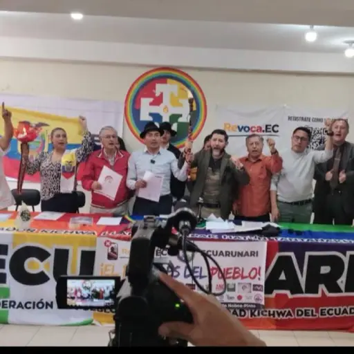 Revoca EC convoca a “Marcha de las Antorchas” en respaldo a revocatoria de Noboa y Pinto