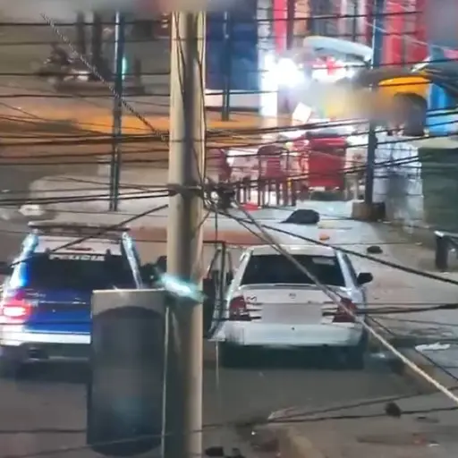 Policía recupera vehículo robado en operativo en la avenida Metropolitana de Montecristi