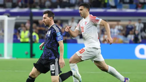 Messi y Argentina buscan los octavos; Colombia afronta un exigente reto ante Ghana