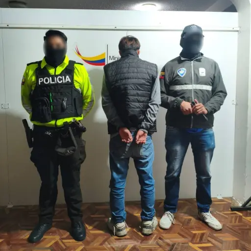 Incautan más de 21 mil dosis de drogas y detienen a un adolescente en Ambato