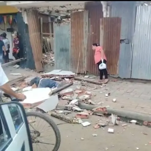 Adulto mayor pierde la vida durante la demolición de su vivienda en Chone