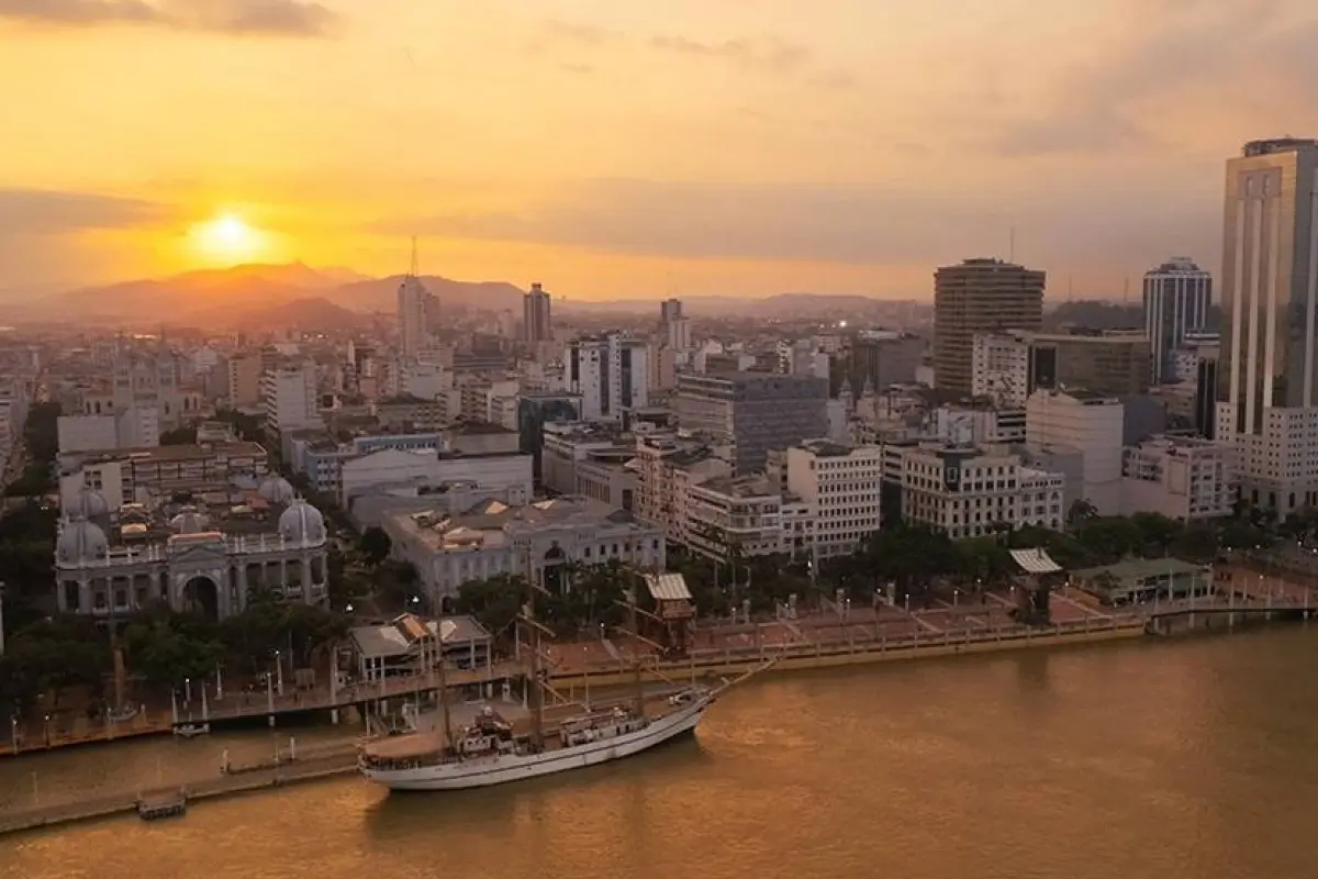Guayaquil conmemora un nuevo aniversario con avances en desarrollo e inclusión