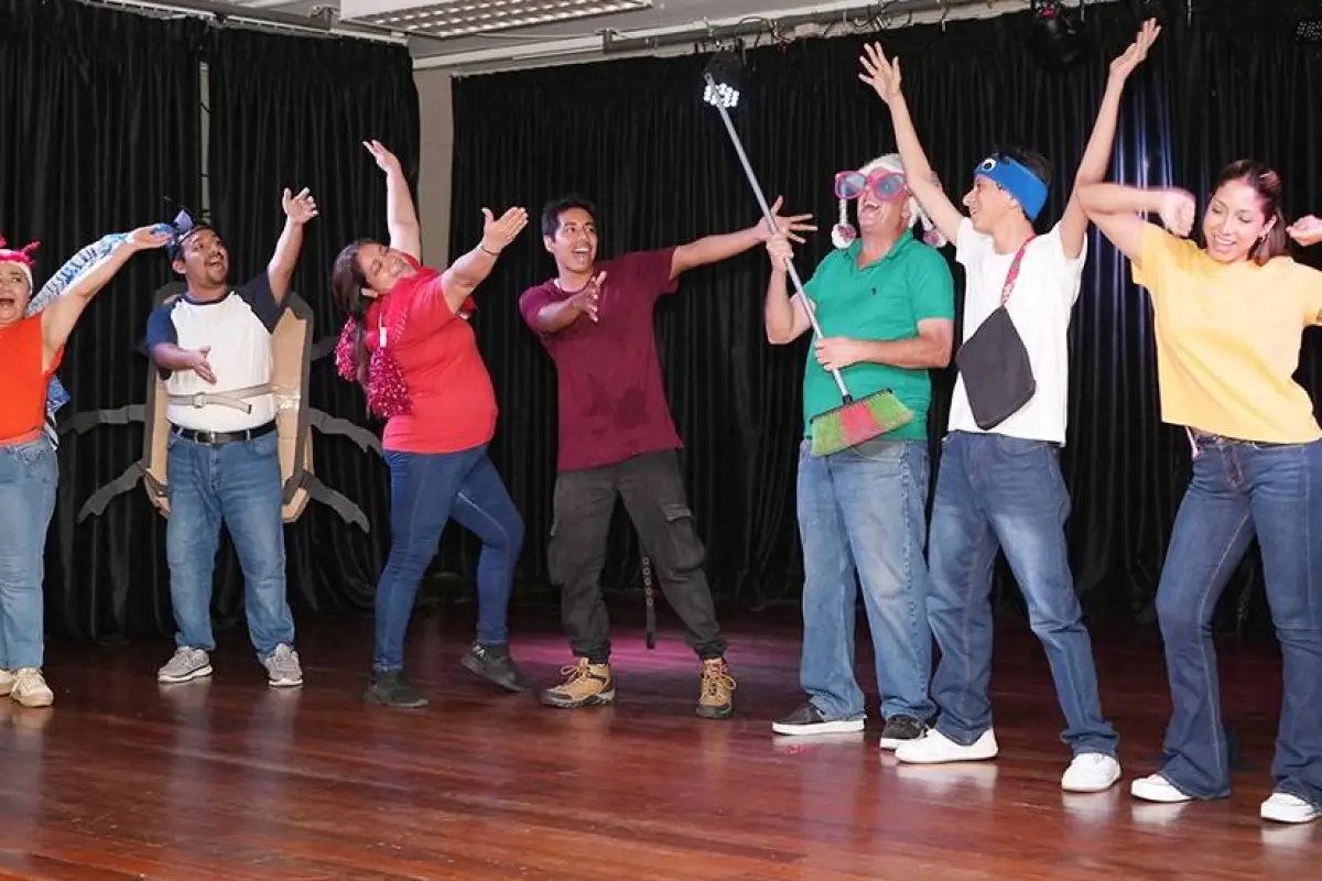 Municipio de Guayaquil presenta muestra final del taller de teatro de objetos