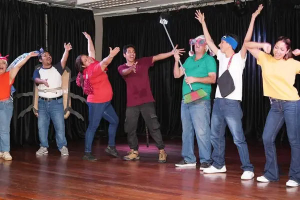 Municipio de Guayaquil presenta muestra final del taller de teatro de objetos