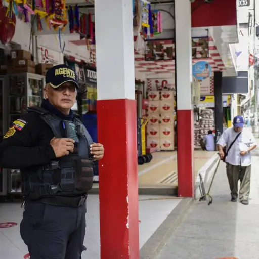 22 locales sancionados por mal uso del espacio público en Portoviejo
