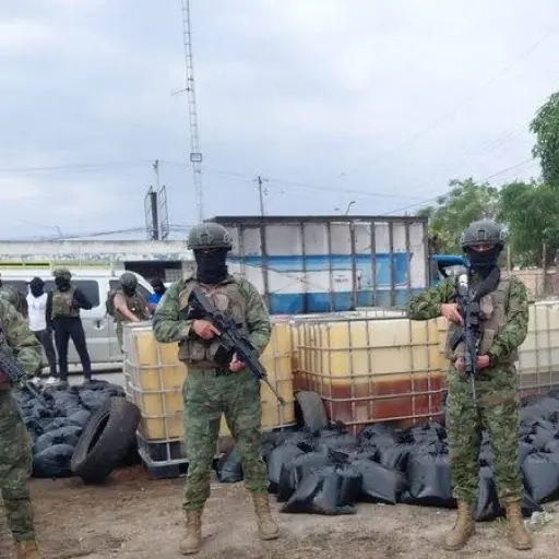 Decomisan cerca de 1.000 galones de combustible de presunto contrabando en Huaquillas  