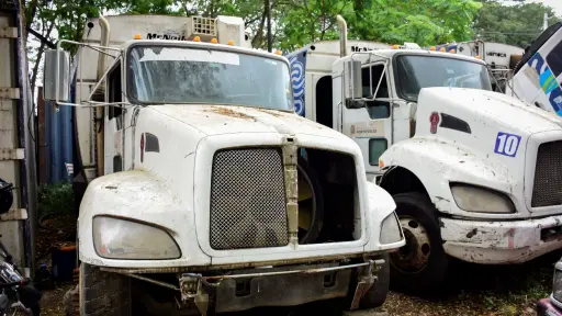 Municipio de Portoviejo retiró 12 vehículos y prepara la chatarrización de otras 11 unidades 
