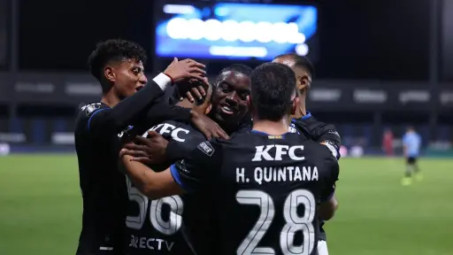 Independiente del Valle goleó 4-0 a Manta FC y se afianza en la cima de la LigaPro