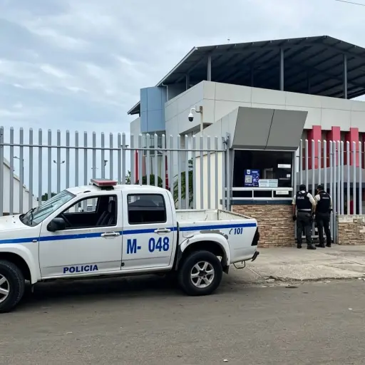 Sin nombre y sin testigos: lo que se sabe del cuerpo encontrado en Manta esta madrugada