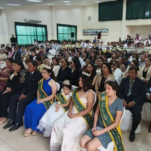 Unidad Educativa Eugenio Espejo de Chone conmemora 90 años de trayectoria institucional