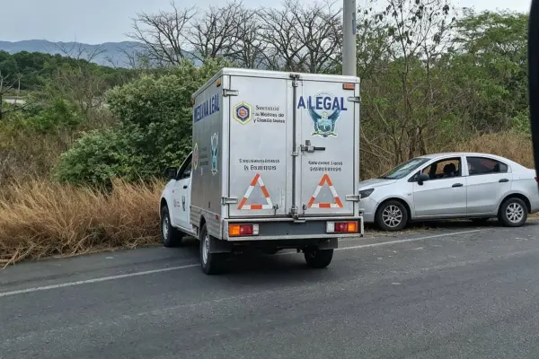 Los cuerpos sin vida quedaron en el interior del carro. ,Cortesía