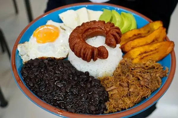 La gastronomía impulsa el turismo y la economía de Guayaquil