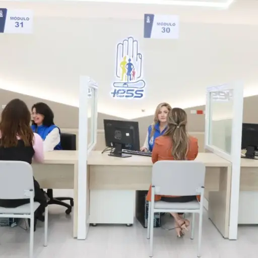 IESS: ¿por qué la seguridad social aparece como riesgo fiscal extremo en programación del Ministerio de Finanzas?