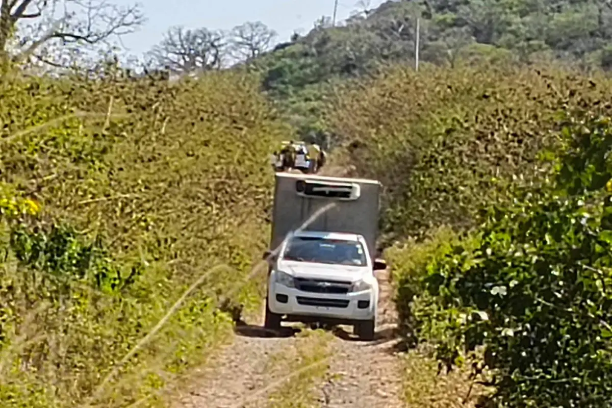 El hallazgo de los cadáveres se dio en la vía que lleva al fallido proyecto de la Refinería.