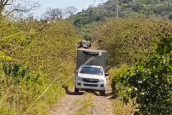 El hallazgo de los cadáveres se dio en la vía que lleva al fallido proyecto de la Refinería.