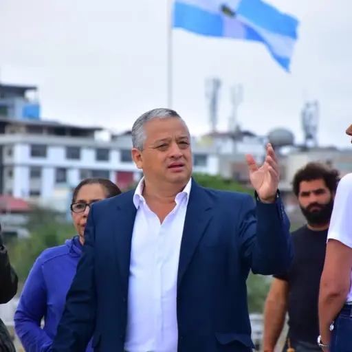 Marcos Zambrano dejará el rectorado de la universidad para candidatizarse a la Prefectura de Manabí