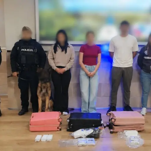 Aprehenden a tres extranjeros en Quito con más de 3 kilos de cocaína