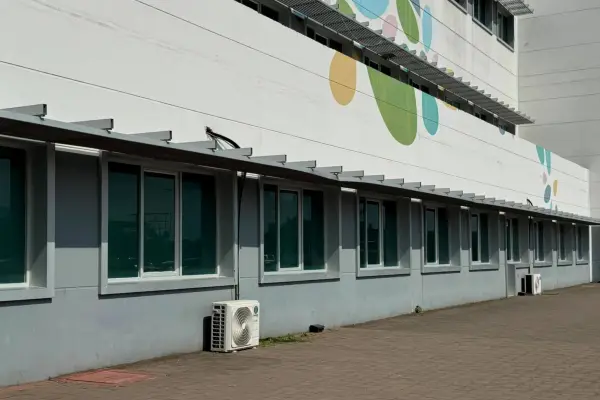En algunas áreas del hospital de han instalado aires acondicionado. ,El Diario
