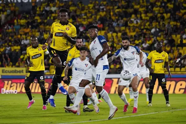 Barcelona SC perdió el invicto de local la noche de este domingo 26 de julio ante Liga de Quito. ,Foto: Agencia Apifoto
