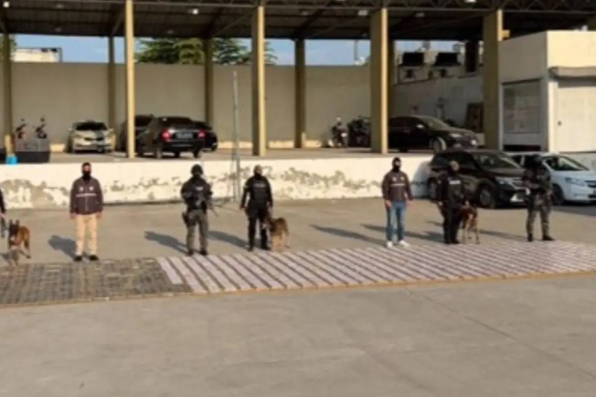 La droga estaba camuflada dentro de un contenedor que tenía como destino un país de Europa., Foto: Ministerio del Interior