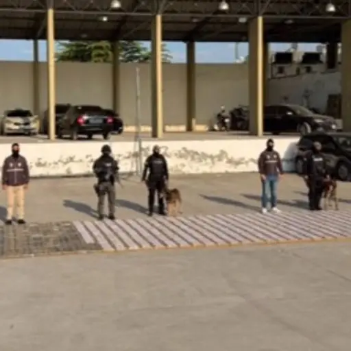 Decomisan en Guayaquil un cargamento de cocaína valorado en más de 56 millones de dólares con destino a Letonia