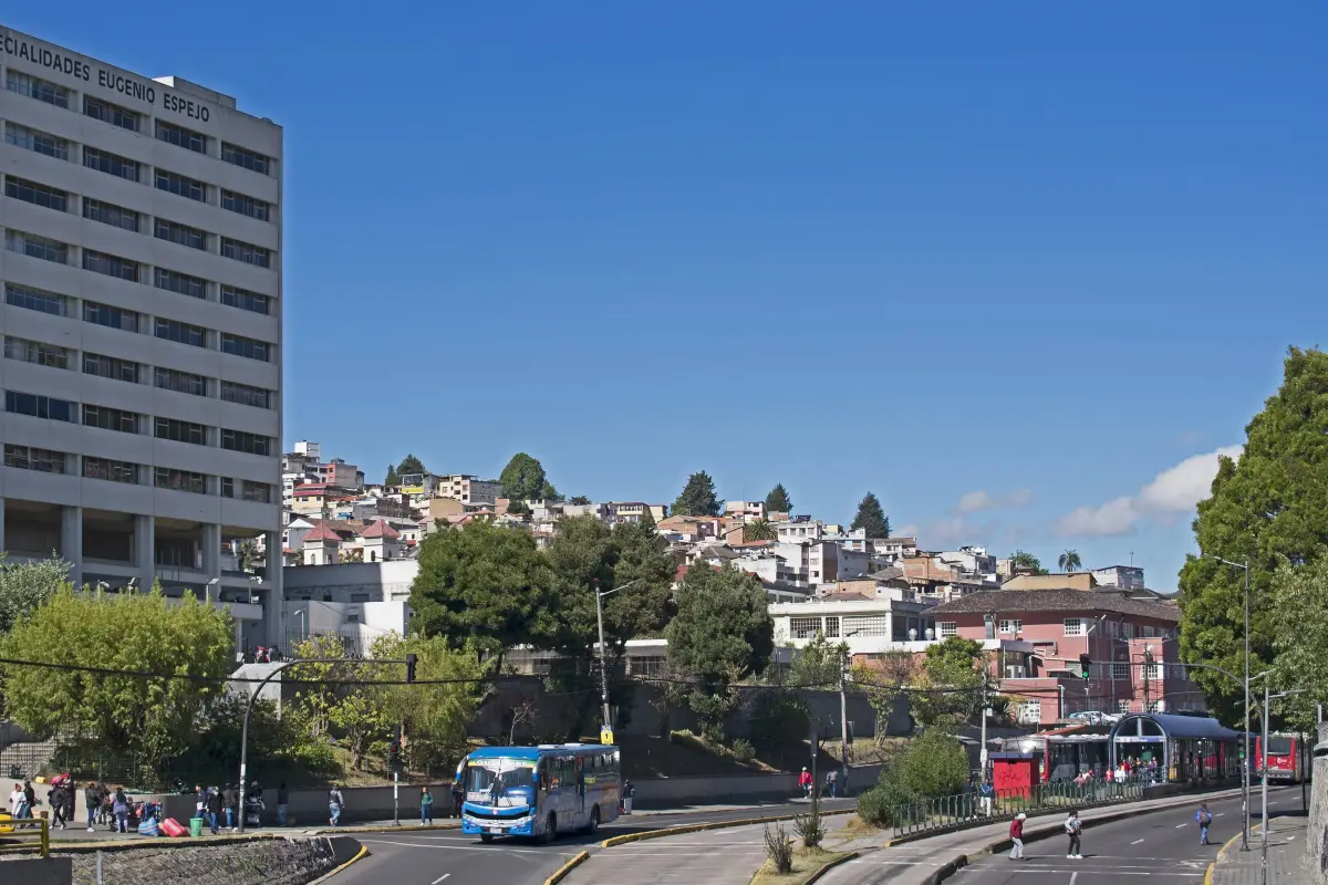 La avenida 12 de Octubre., Cortesía