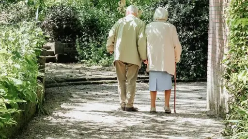 Salud: Vivimos más años, pero cada vez pasamos más tiempo enfermos
