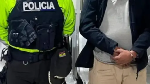 Miembro en servicio pasivo de la FAE fue aprehendido en Pifo tras intimidar a usuarios de un bus