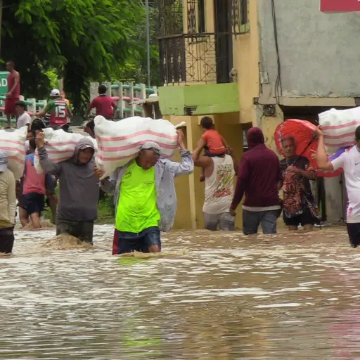 ¿Está listo tu municipio? Las 76 localidades en Ecuador con fallas o retrasos en sus planes por El Niño