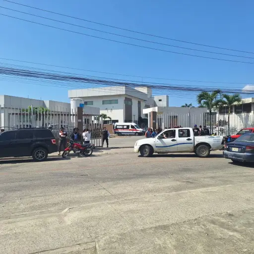 Crimen en Portoviejo: Sicarios ejecutan a hombre con historial de drogas en recicladora