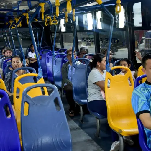 Portoviejo: Gremio de buses espera subir tarifa, usuarios piden mejorar servicios