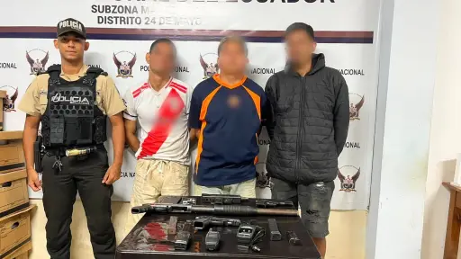 Uniformados hallan armas, droga y un centro de rehabilitación clandestino tras operativo militar en Olmedo
