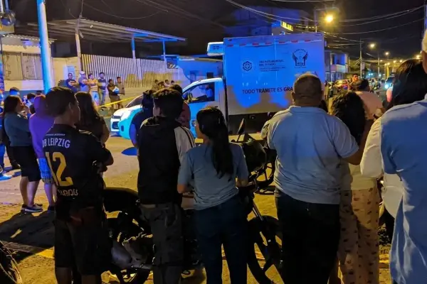 El cuerpo de la víctima fue trasladado al centro forense de Manta para que se le realice la autopsia hoy viernes. ,ED