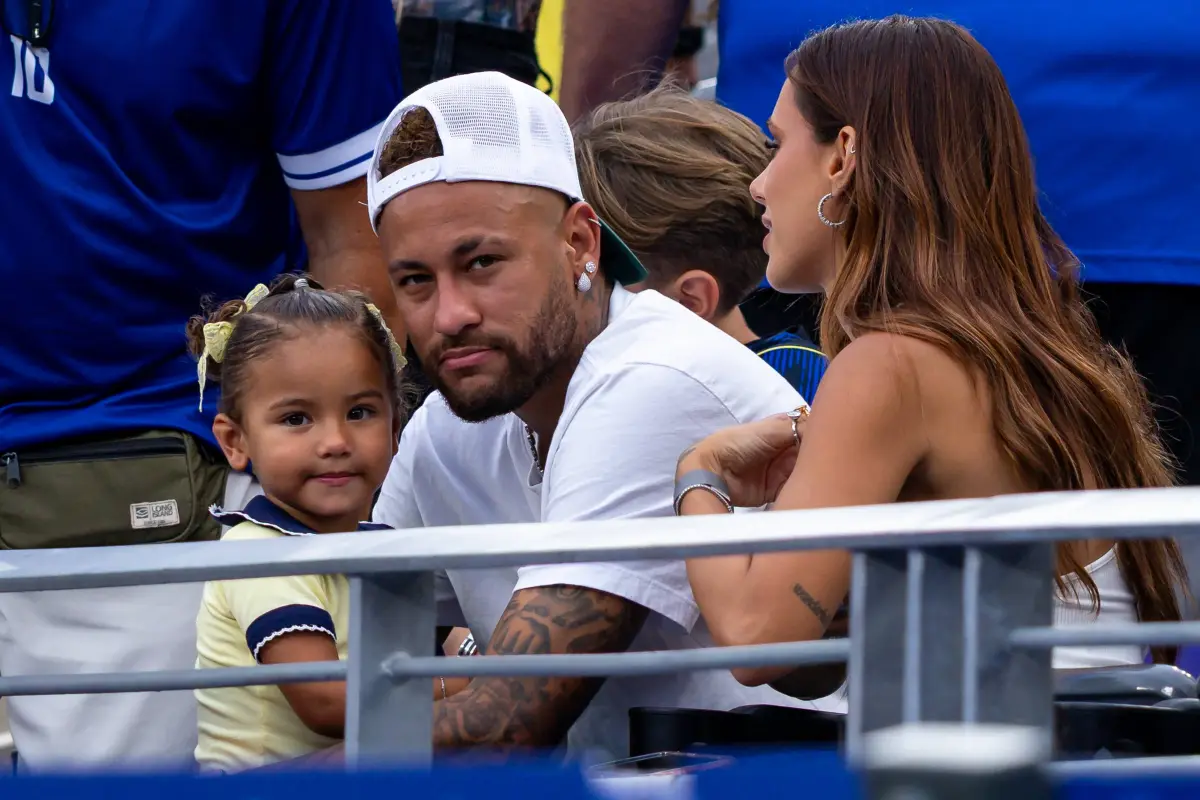 Neymar jugó poco con Brasil en el Mundial y su aporte escaso fue criticado por la prensa brasileña., RODOLFO BUHRER / AGIF / AGIF VIA AFP