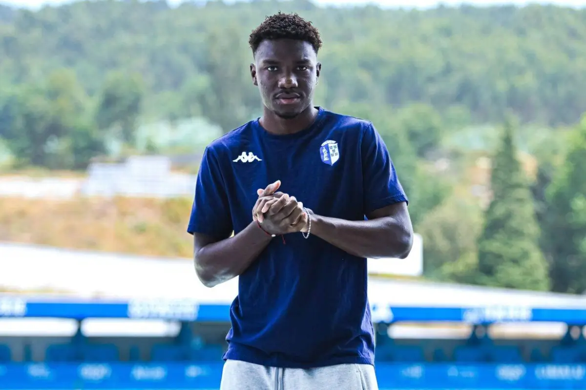 Ecuatoriano Alfred Caicedo refuerza la defensa del FC Vizela