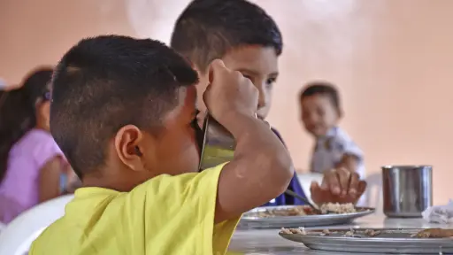 Ecuador captará financiamiento internacional con garantía del BID para combatir la desnutrición infantil