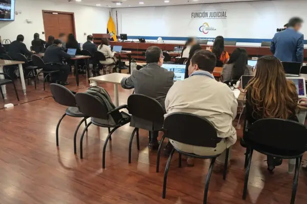 José Cevallos rinde testimonio de descargo en juicio por tráfico ilegal de combustibles. ,X: @FiscaliaEcuador